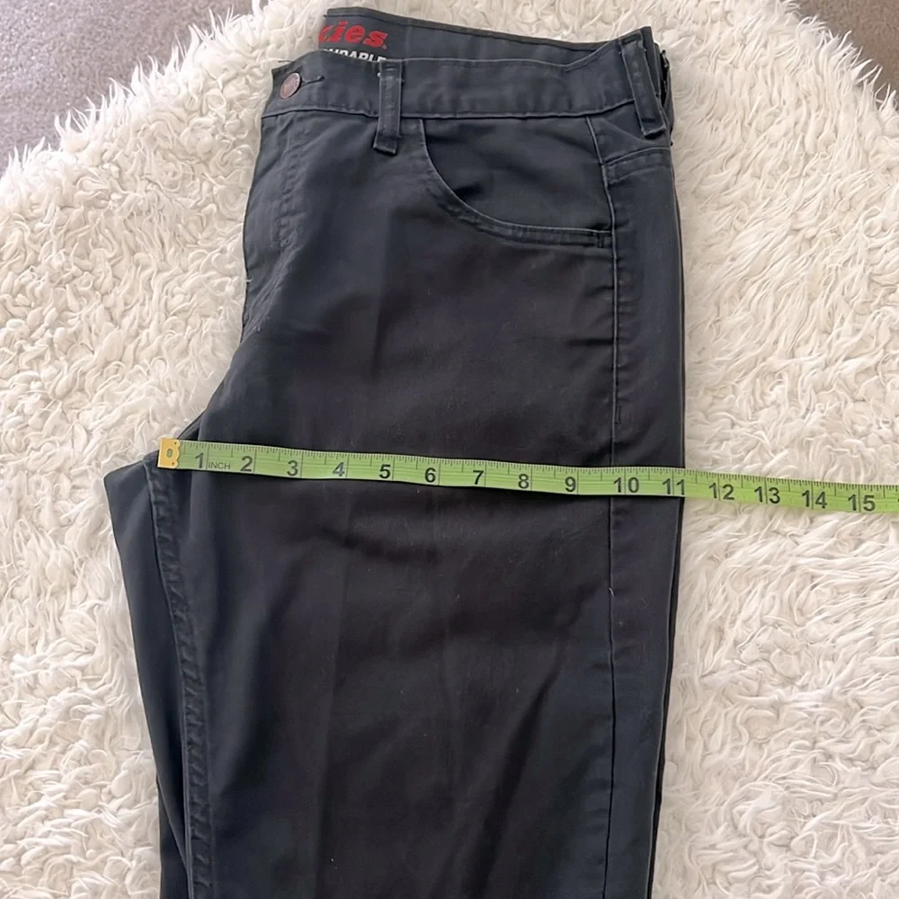 Dickies Flexible and Durable Cargo Men's Black Pants Utility Sleek Size 30x30